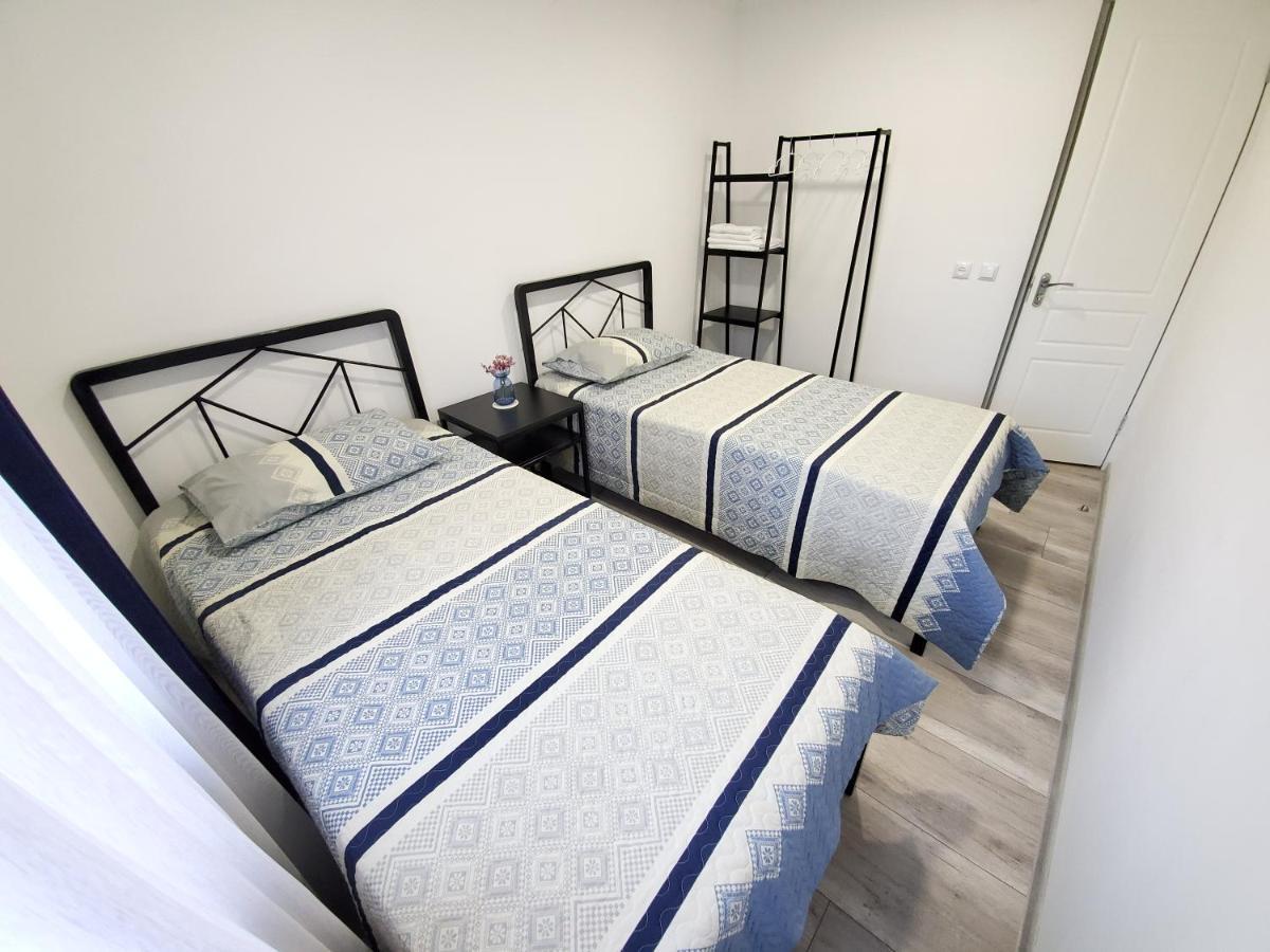 Central Guesthouse ギュムリ エクステリア 写真